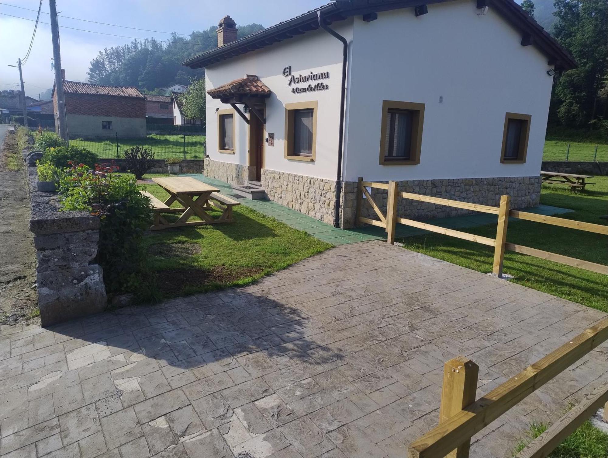 El Asturianu Villa Onís Exteriör bild